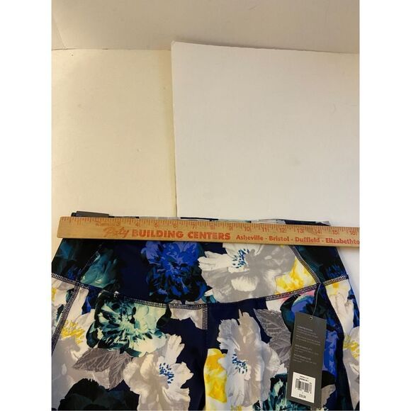 Old navy active compression pants large new blue flowers NEW L - Picture 6 of 8